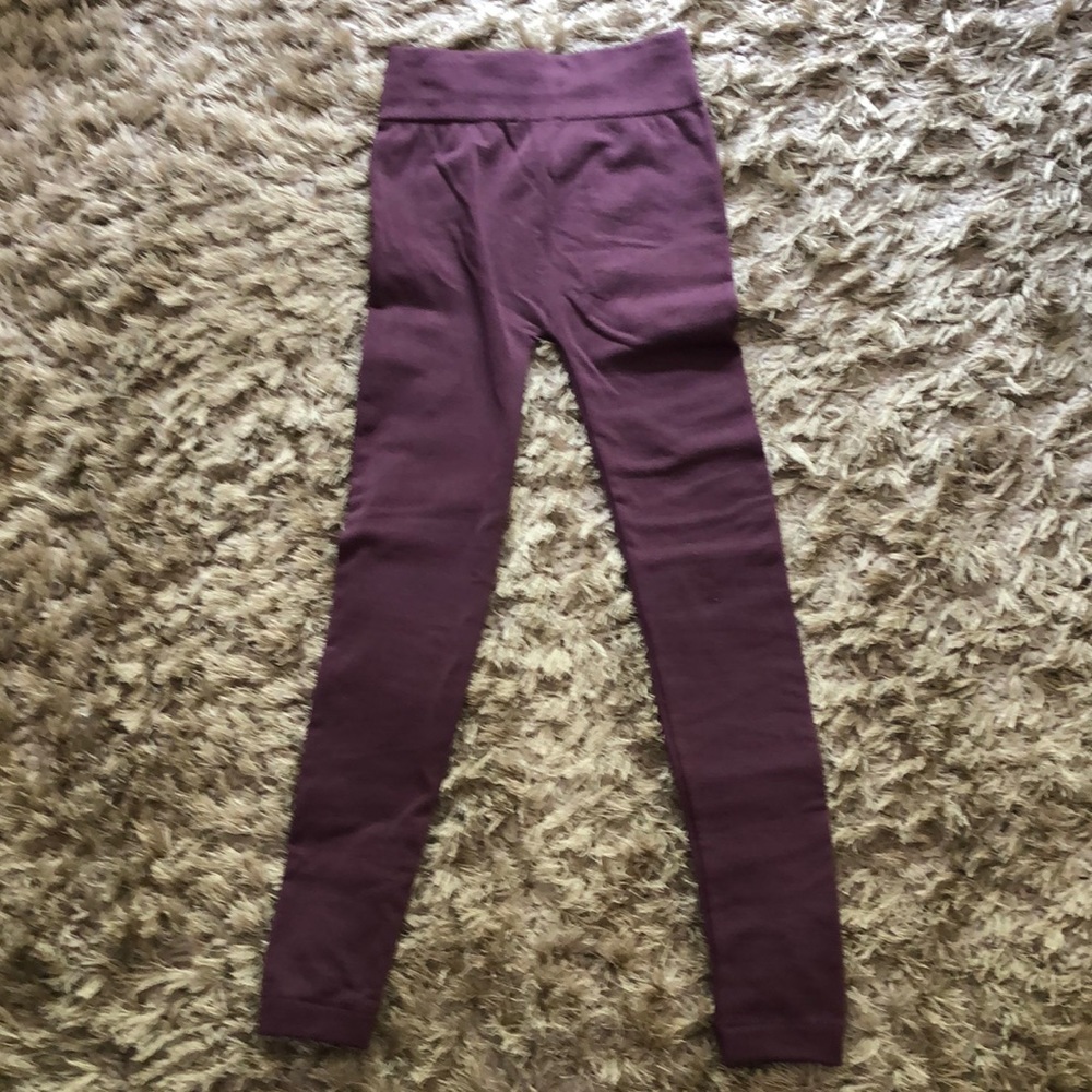 Zenana Outfitters maroon thermal leggings